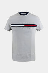 Tommy Hilfiger - Essential Flag Logo T-Shirt