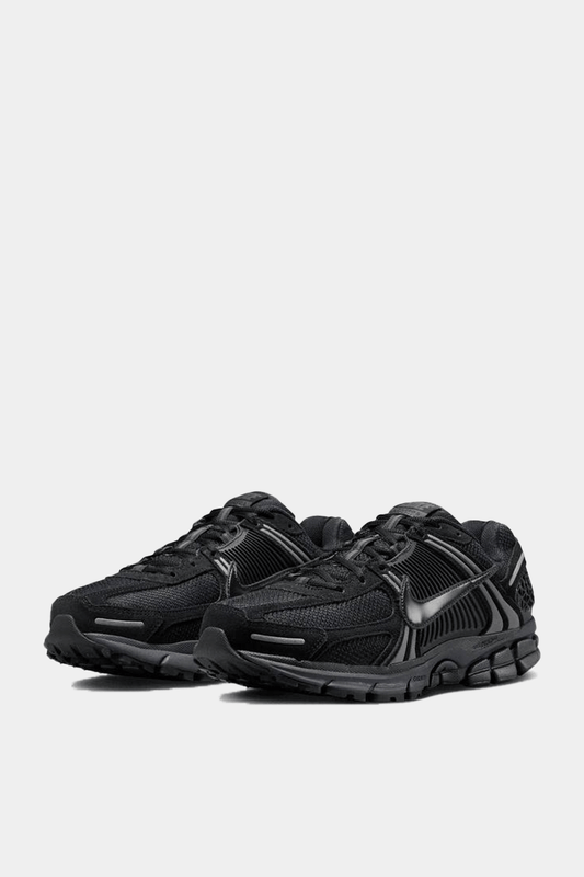 Nike -  Zoom Vomero 5