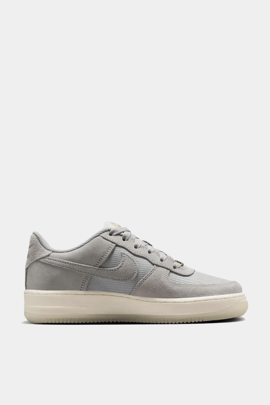 Nike - Air Force 1 LV8 3