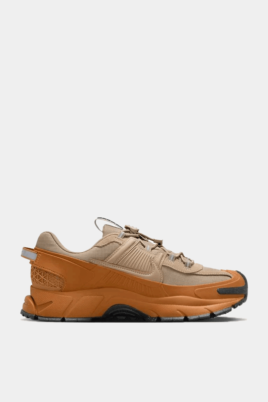 Nike - Zoom Vomero 5 Roam